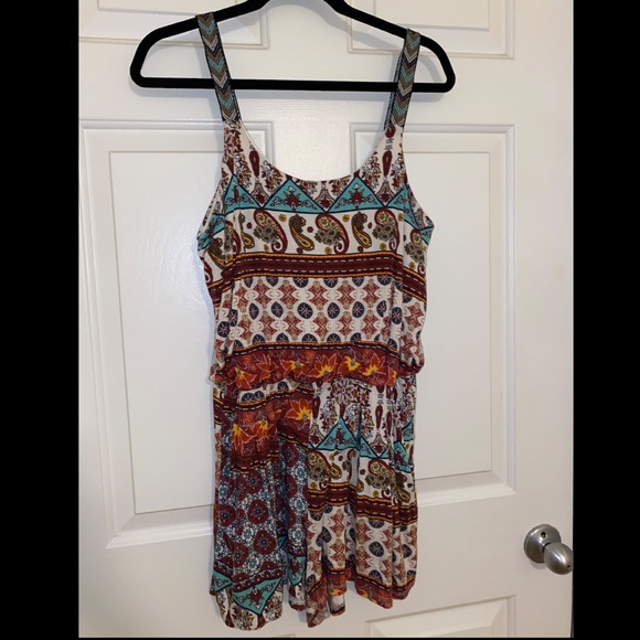 Patterned romper - Picture 1 of 3